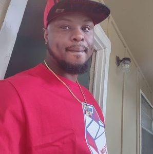 Meet your Posher, Derrick